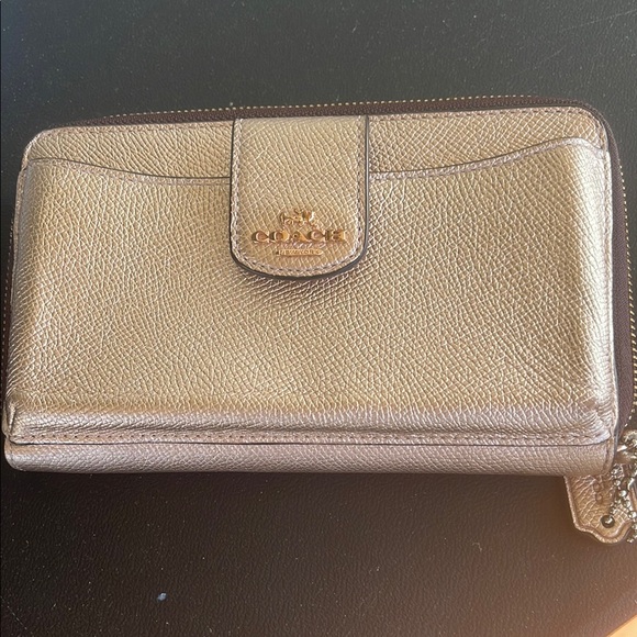 Coach Gold Metalic  Phone Wristlet, EUC Front Phone section & Rear Zipper - Picture 1 of 7